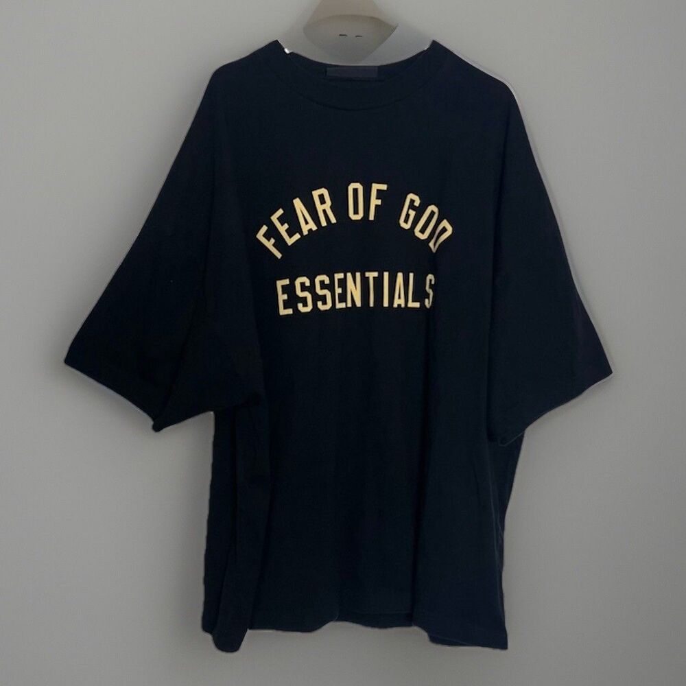 Fear of God ESSENTIALS Crewneck T-SHIRT Men's Black/Gold XXL Authentic Campus 90